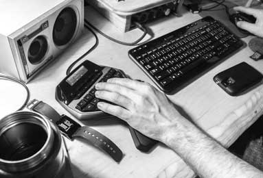 《紧急派遣》攻略：隐形少女浪漫路线指南