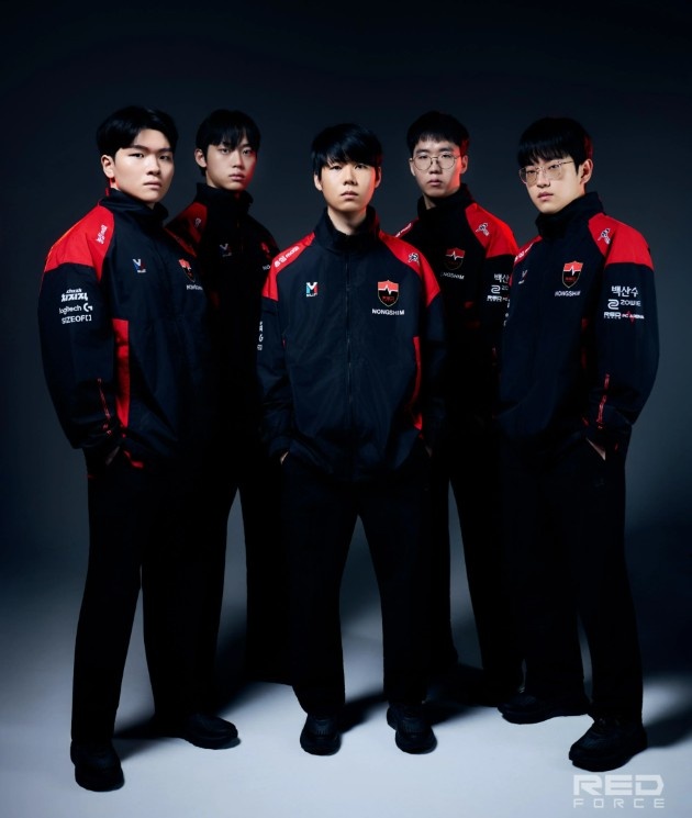 NS发布2026赛季全新队服：以标志性的红与黑为基调